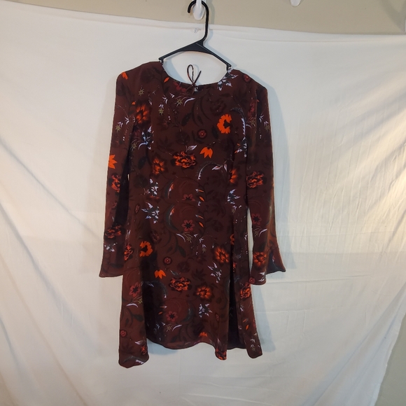 Sandro Women's Size 2 Sofia Floral Burgundy Dress Bell Sleeve 100% Silk - Picture 4 of 5